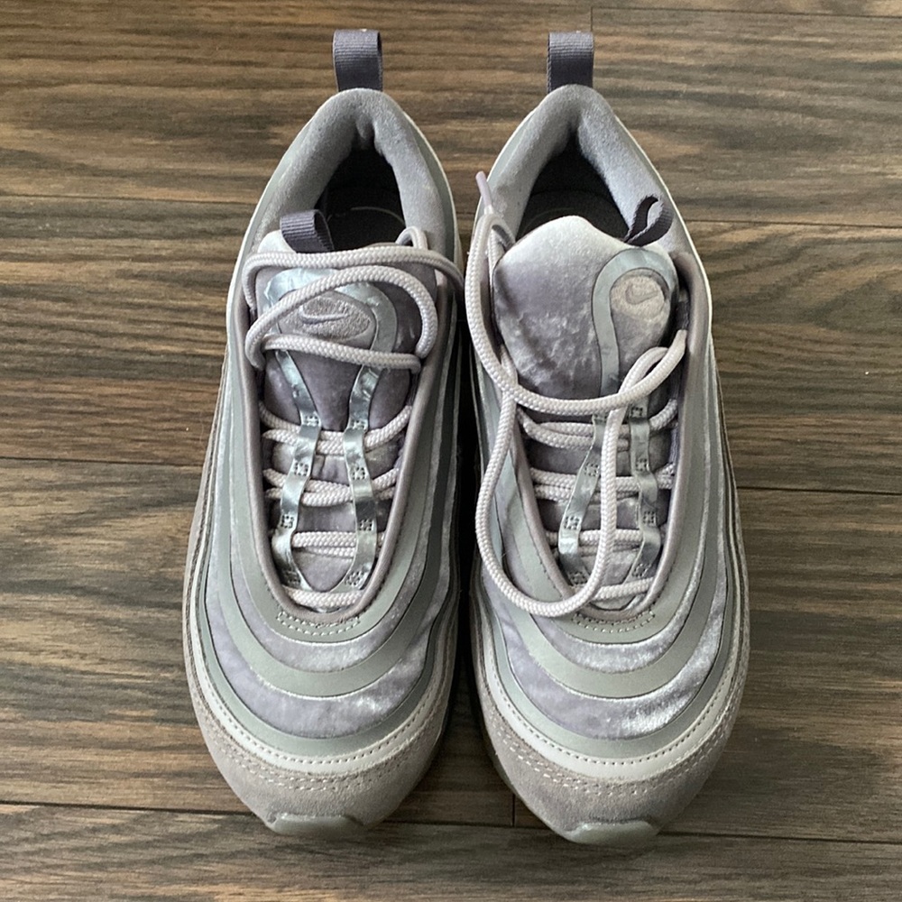 👟Nike Air Max sneakers, size 6